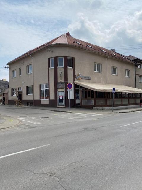 Laguna Ubytovanie Nemšová 外观 照片